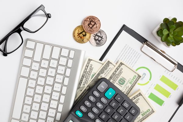 Improving Cash Flow with Crypto Invoicing: Benefits and Best Practices