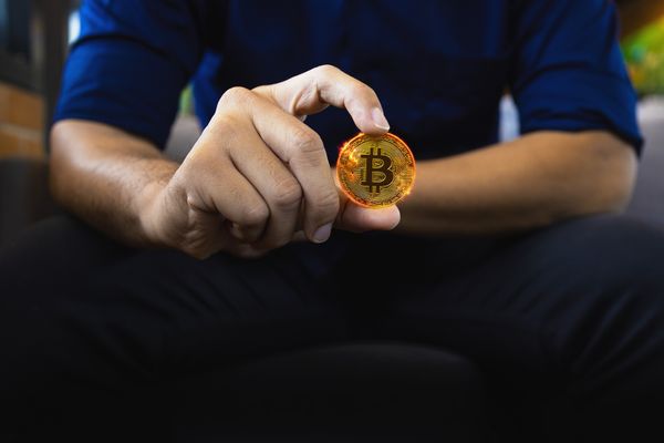 5 Things to Consider Before Accepting Cryptocurrency In Your Online Business